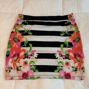 Stretchy Mini-Skirt